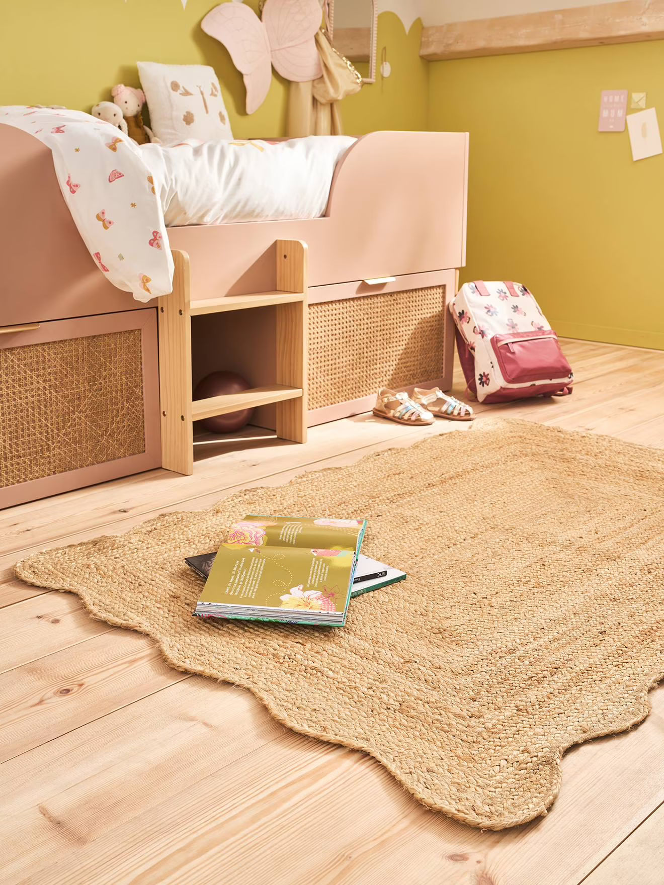 Tapis rond en jute festonné beige