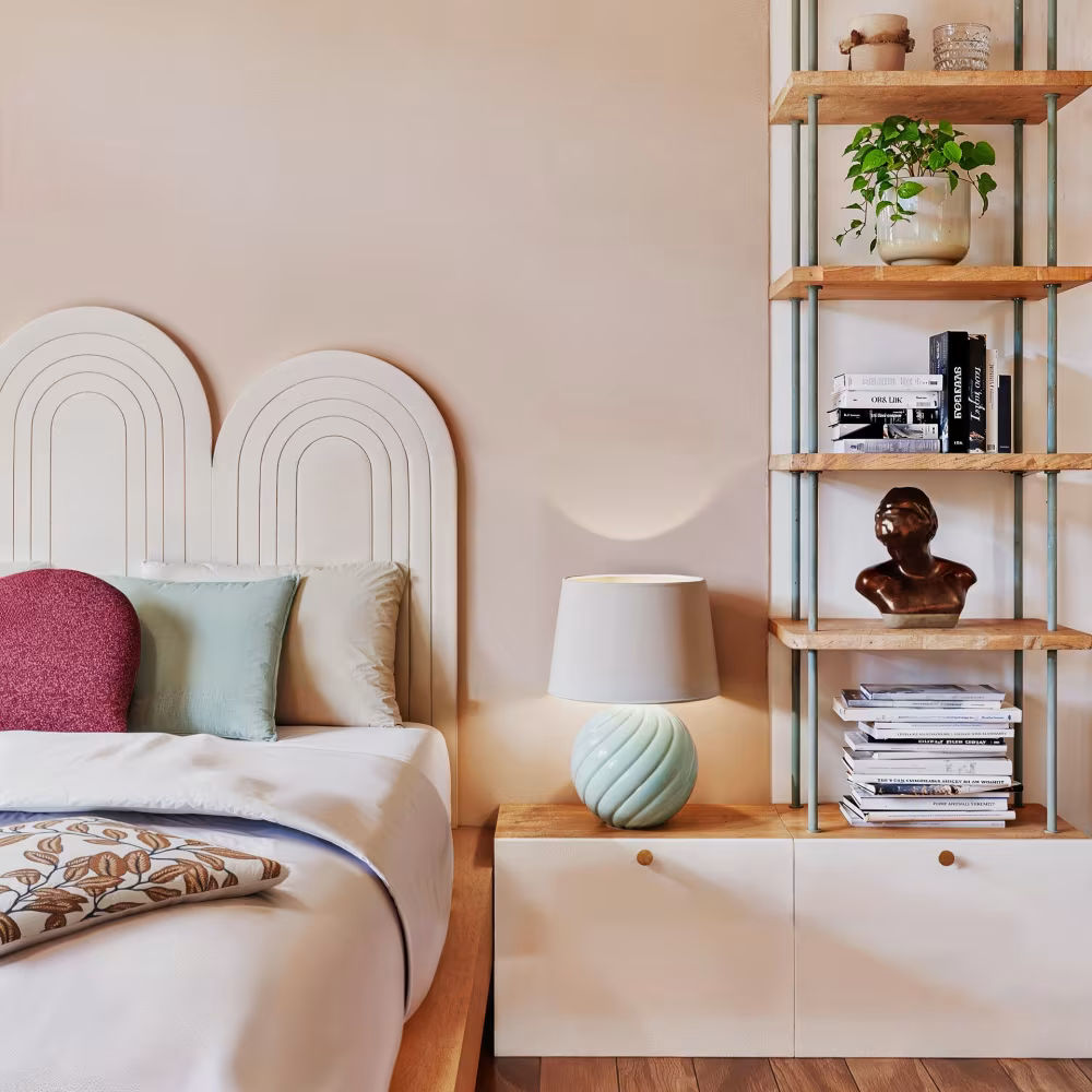 Tête de lit en bois originale par la forme, blanc crème, Arckos