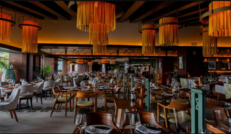 HARRY'S STEAKHOUSE & RAW BAR: PREMIUM STEAKS AND EXOTIC SEAFOOD