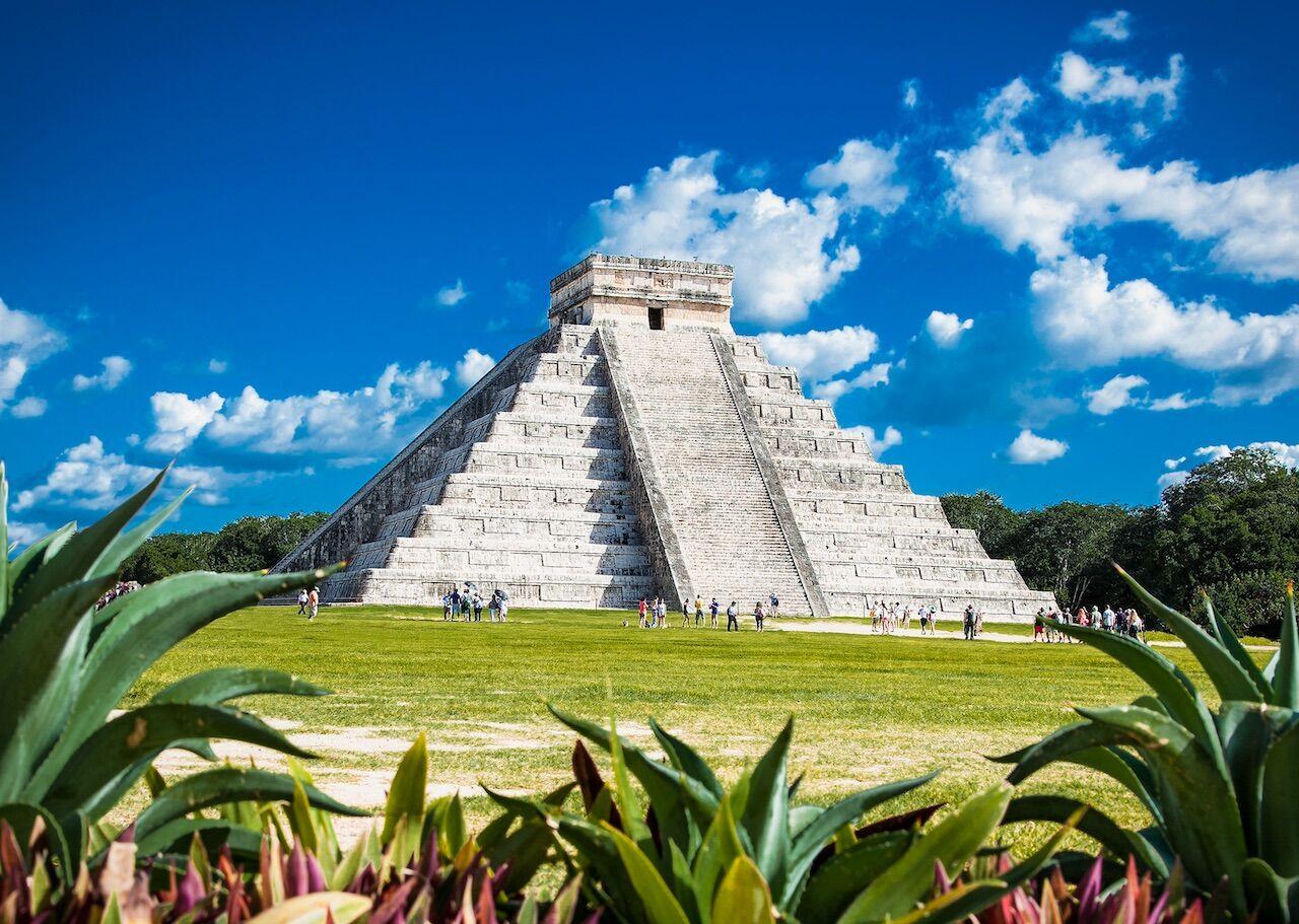 Cancun Airport to Chichen Itza Transportation | Taxi y Van 