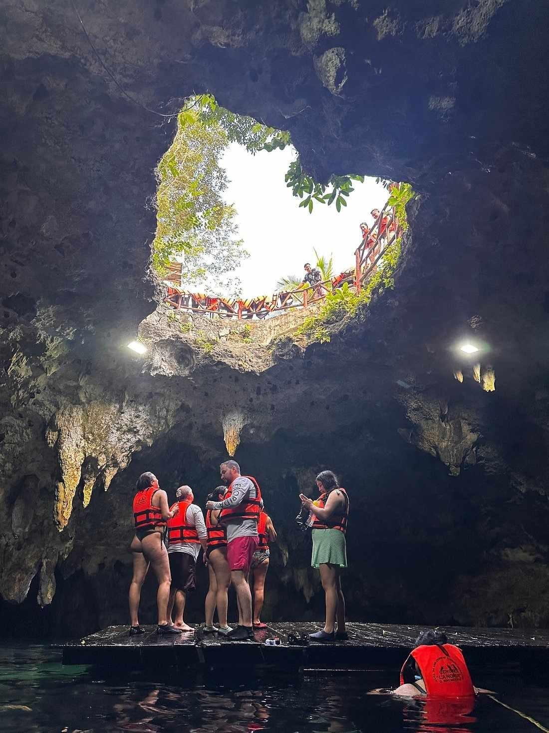 Cenote Mayan Jungle R
