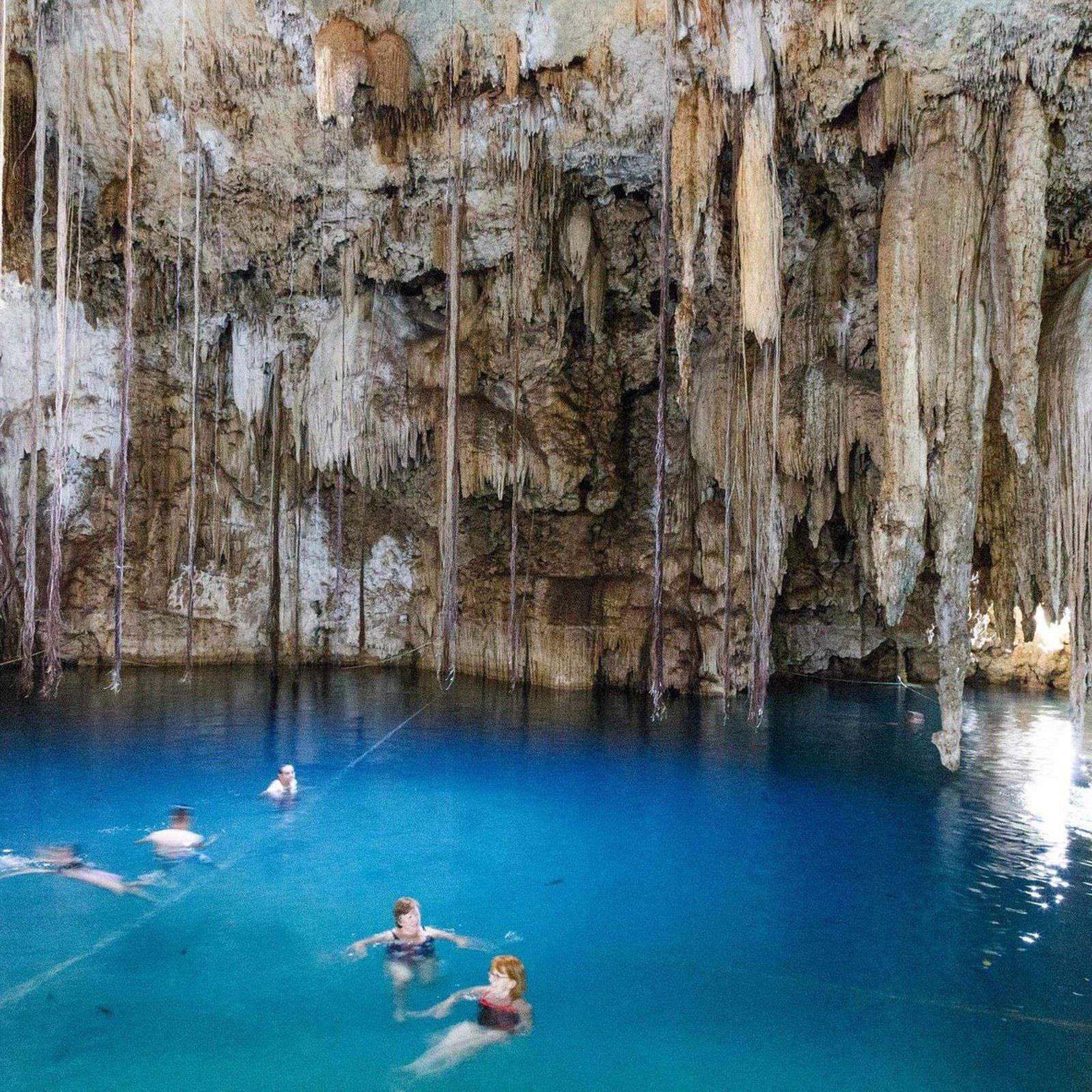 Chichen Itzá  +2 Cenotes (Desde Cancún) 8W