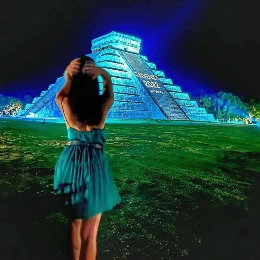 Chichen Itzá De Noche St
