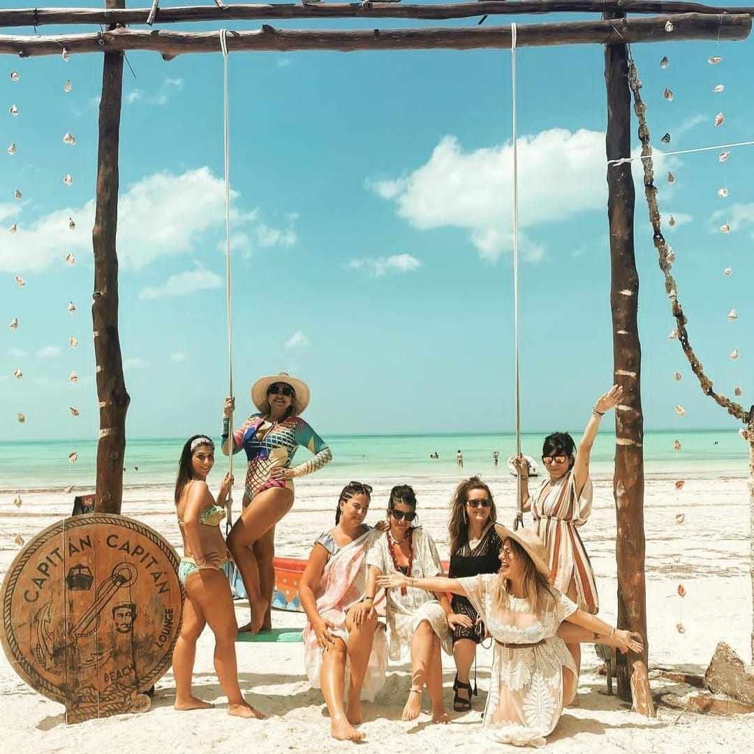 Holbox St