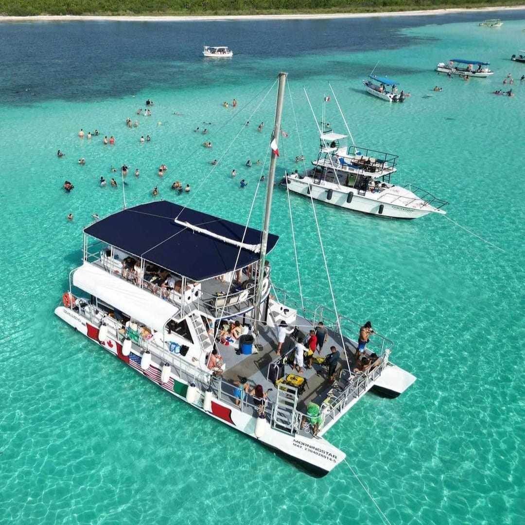 Isla Mujeres Adventour Cc