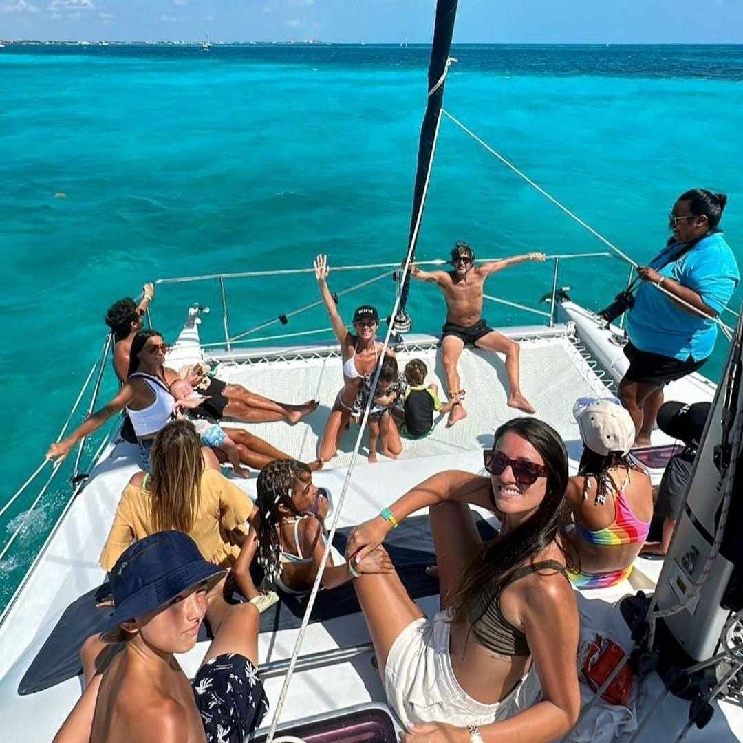 Isla Mujeres Catamaran Pleasure