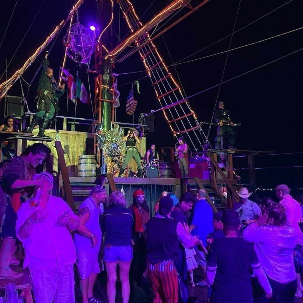 Jolly Rogers Barco Pirata
