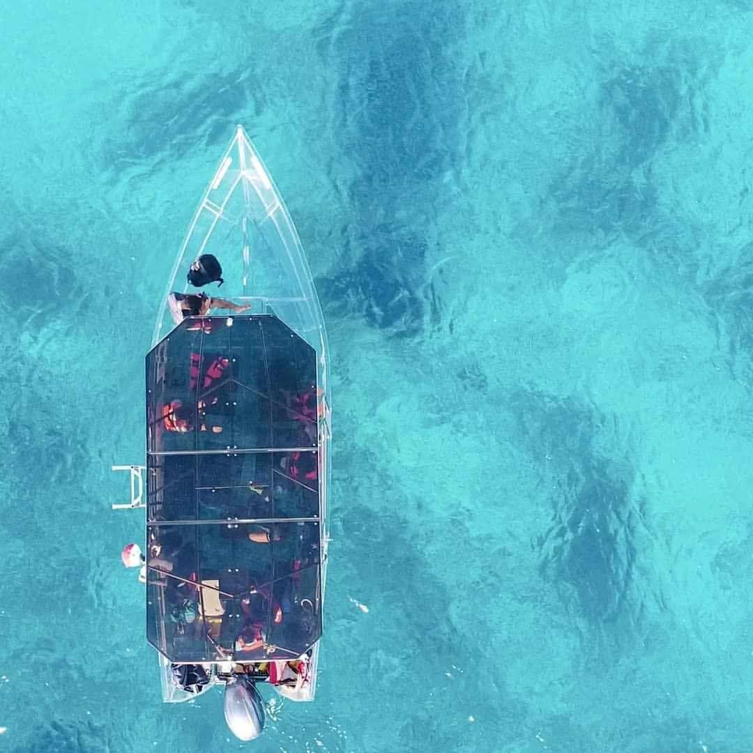 Clear Boat In Cozumel With Ttransportation St