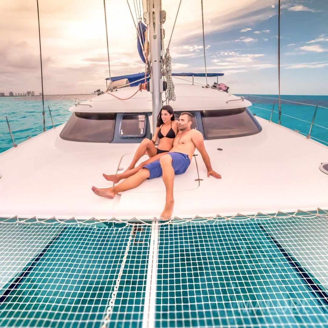 Catamaran Privado Malube