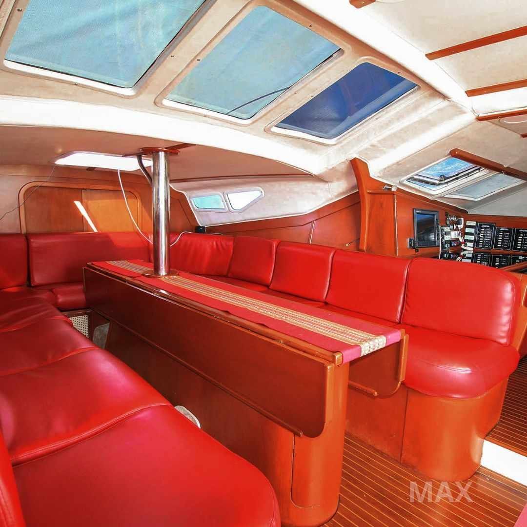 Catamaran Privado Max