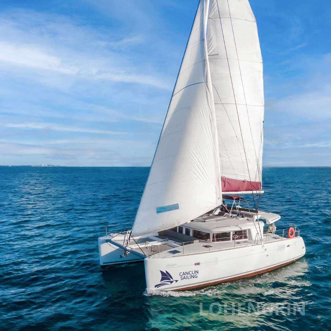 Catamaran Privado Privilege Lohengrin