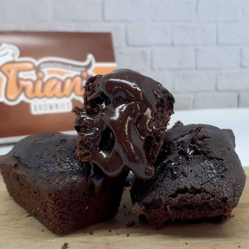 Peluang Bisnis Brownies Meleleh yang Lagi Viral TRIAN'S