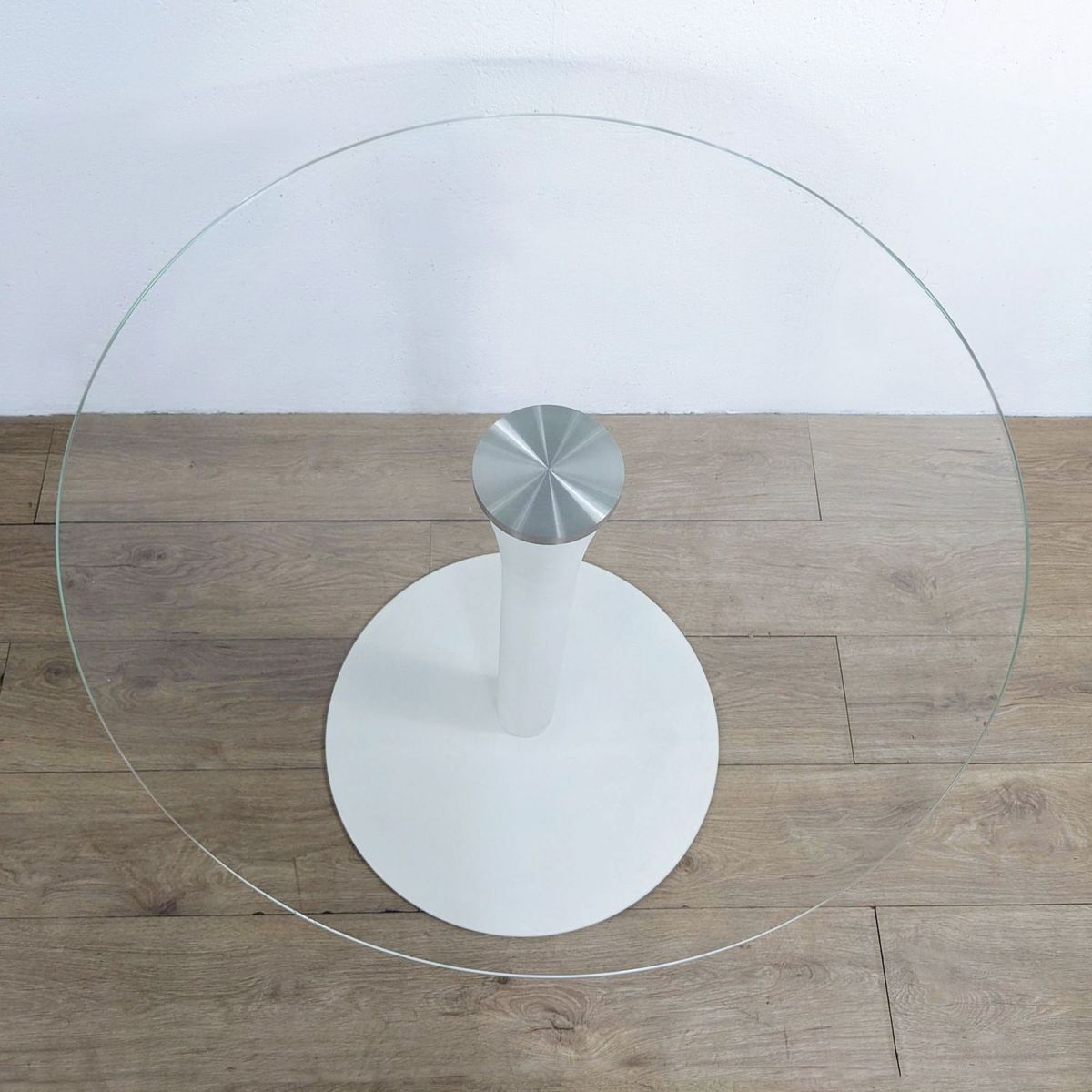 BoConcept New York Dining Table | Kashew