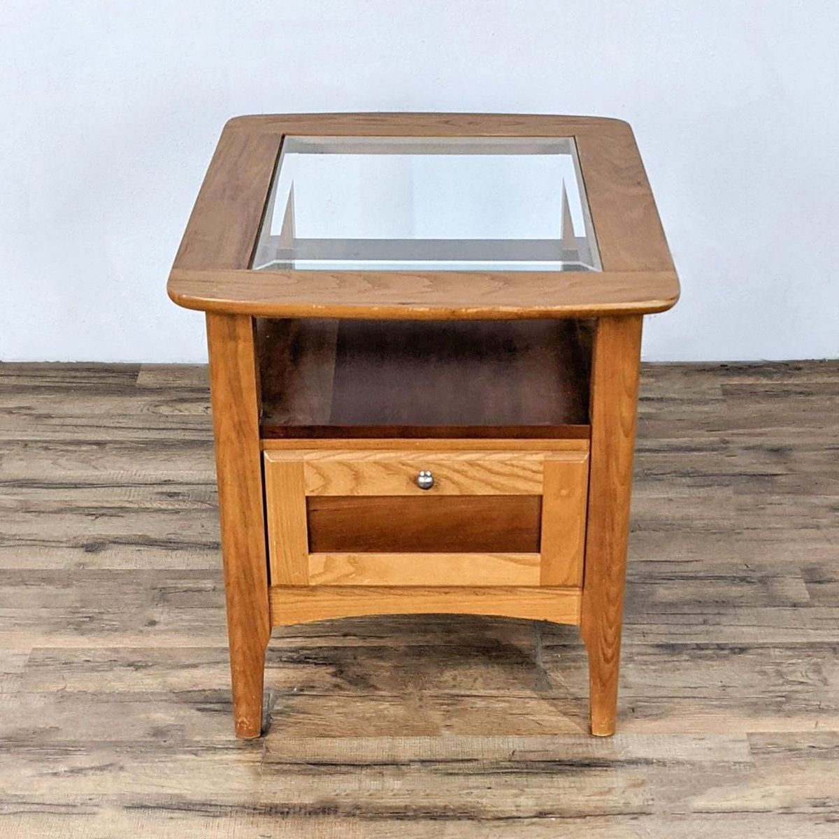 Riverside Glass Top End Table Kashew