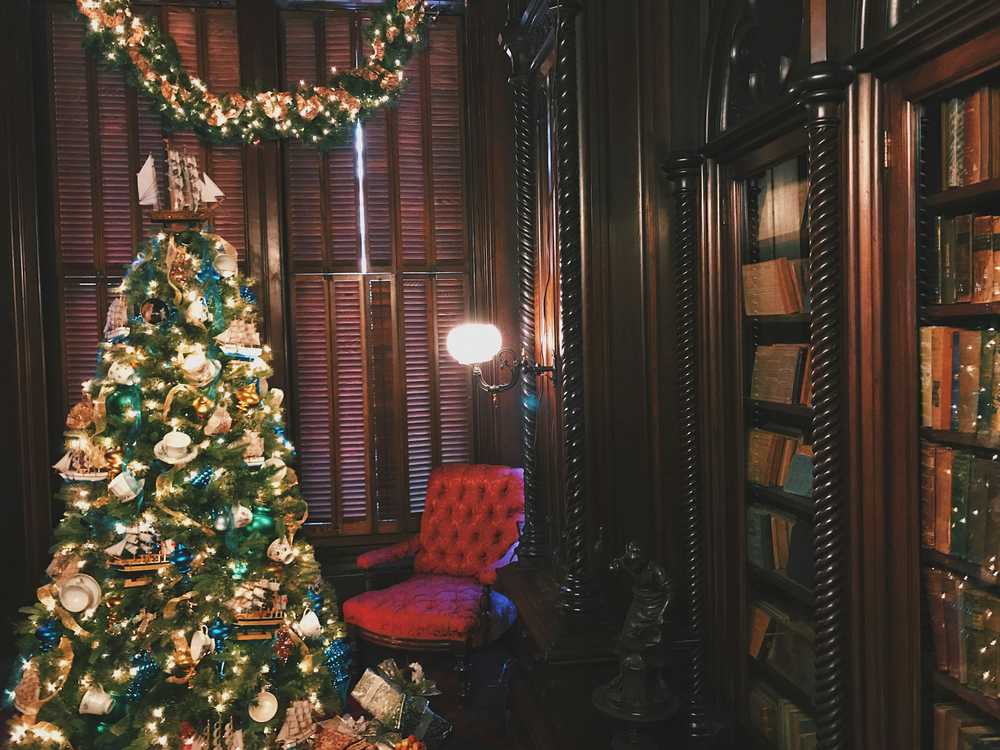 Used Chais for a sustainable holiday christmas