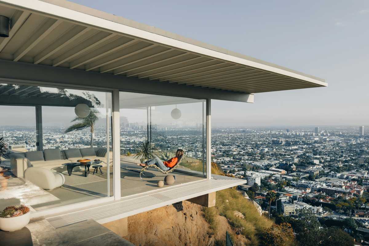 The 11 Best Places to Shop Vintage Furniture in Los Angeles (2024)