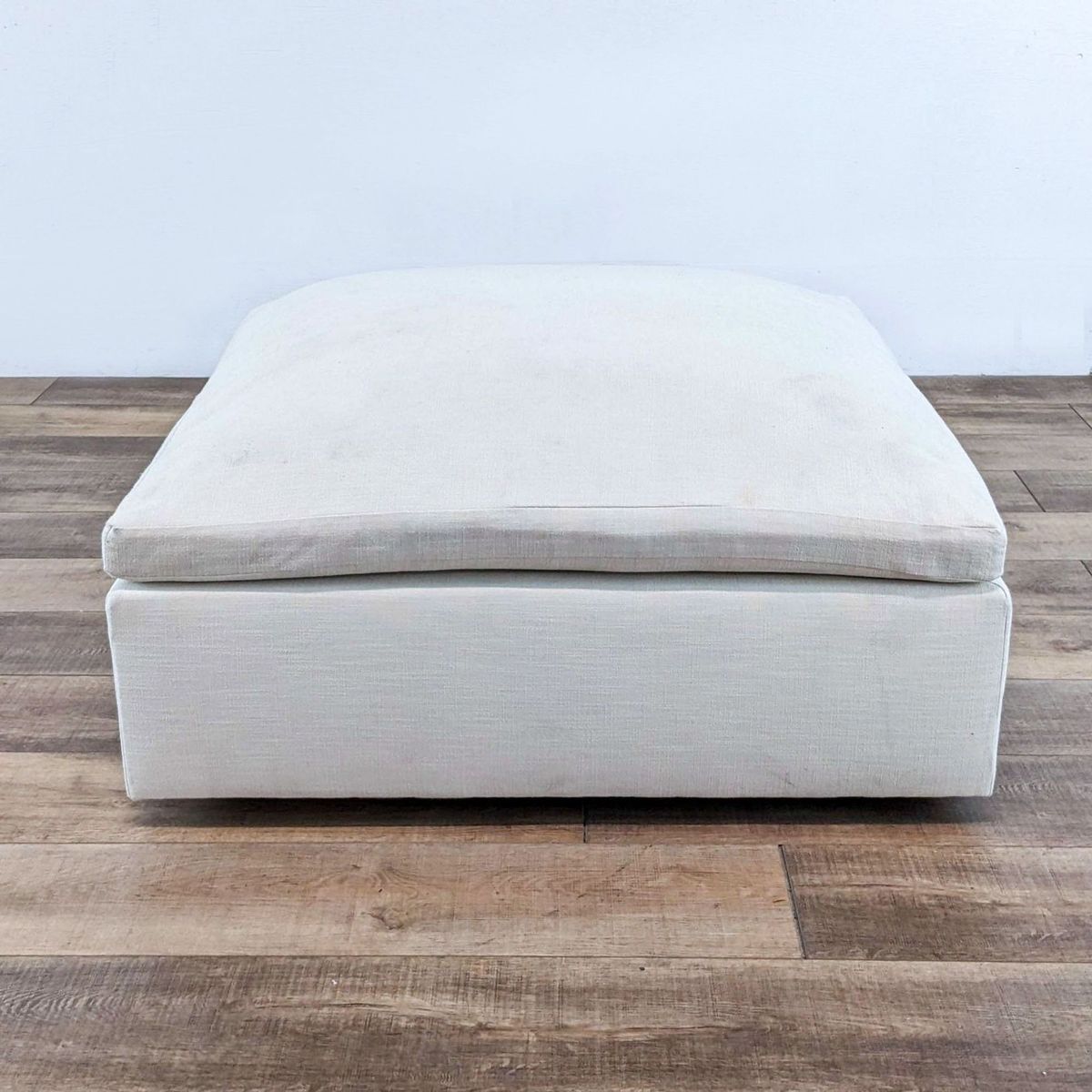 Harmony Ottoman - Thumbnail 2