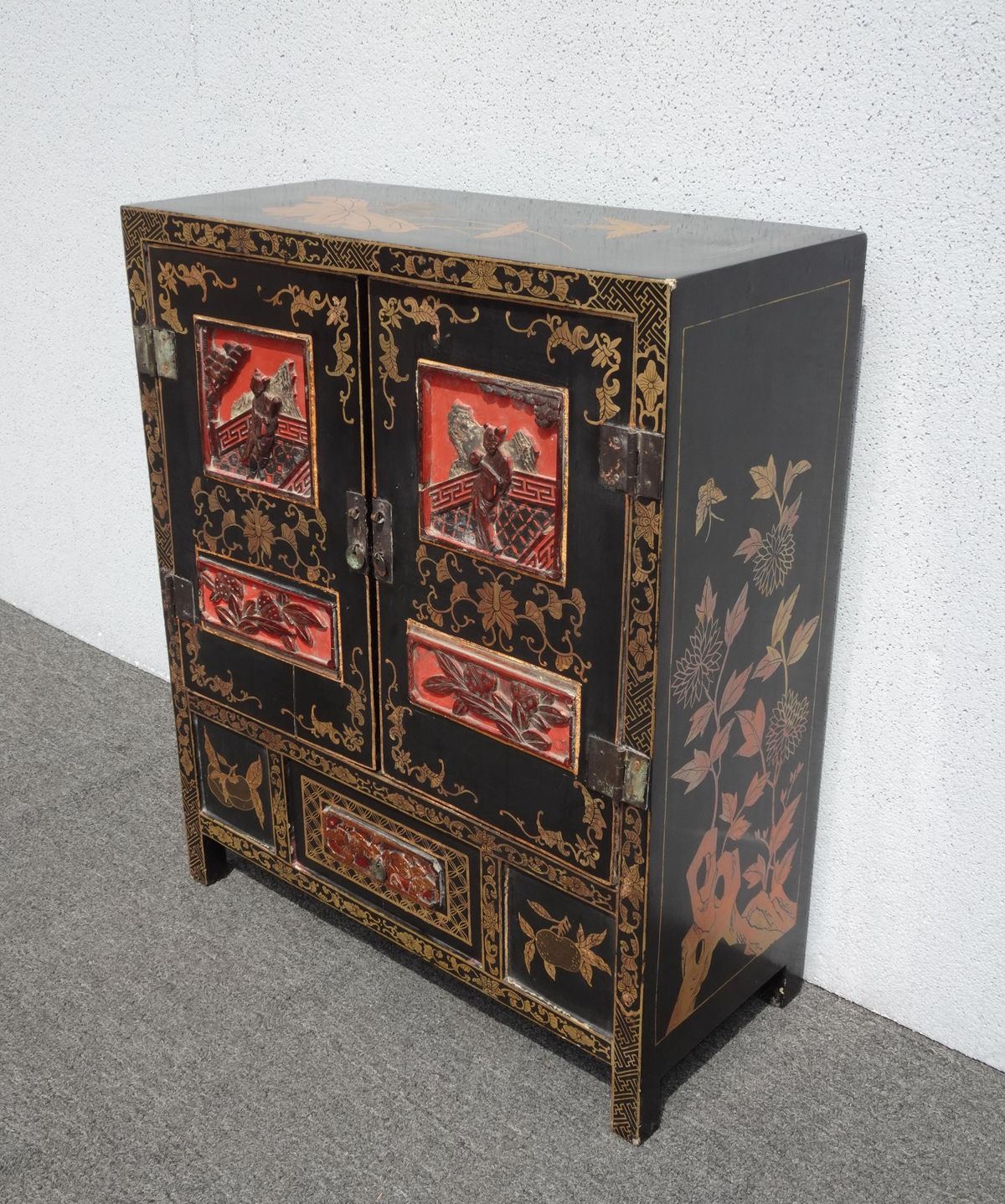 Vintage Oriental Asian Black & Red Hand Painted Lacquer Cabinet