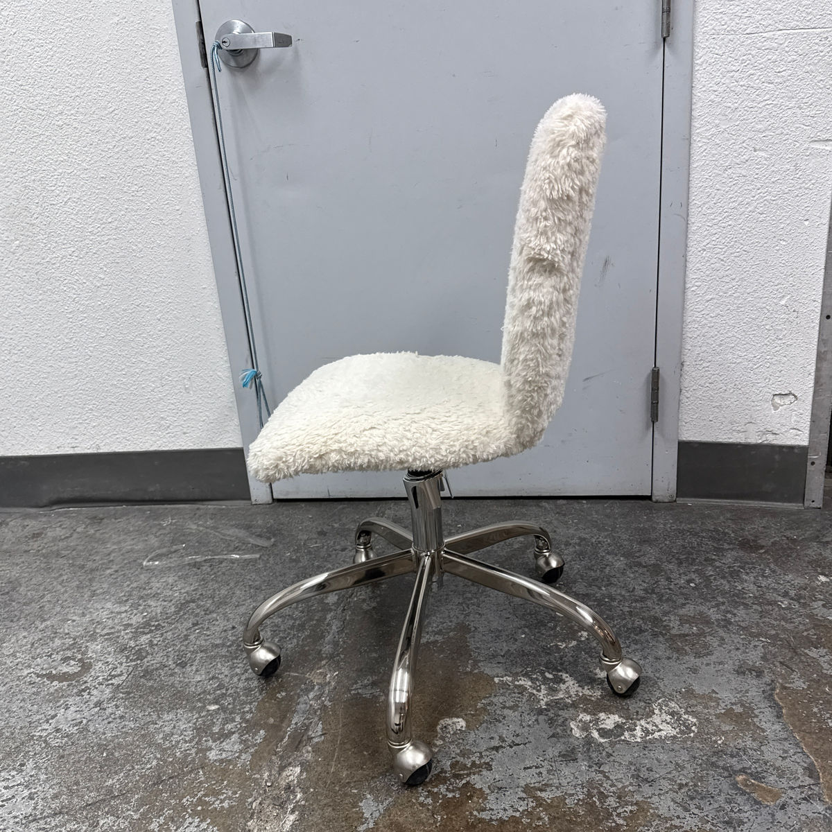 Pottery Barn Sherpa Desk Chair - Thumbnail 3