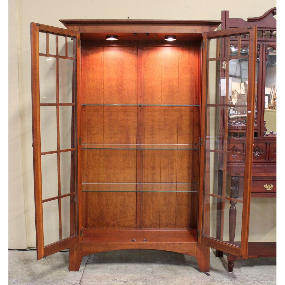 Ethan Allen 'American Impressions' Cherry Glass Door Curio Cabinet