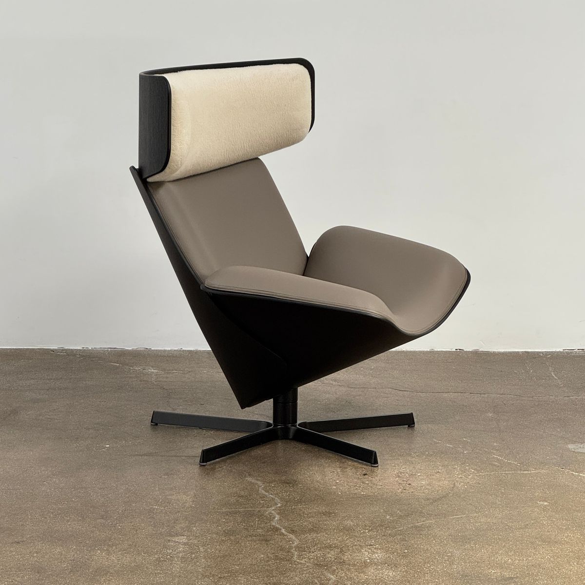 Almora Lounge Chair B&b Italia Almora Armchair 3D Model