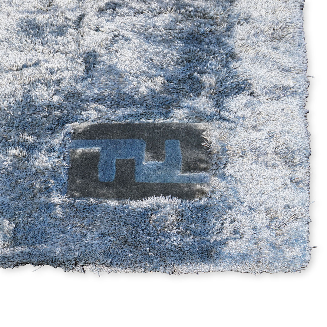 Fendi Casa Tappeto 100% Viscose Carpet (13 ft 2 in x 13 ft 2 in