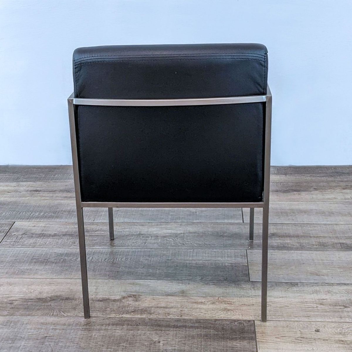 Moe’s Home Collection Capo Armchair - Thumbnail 2