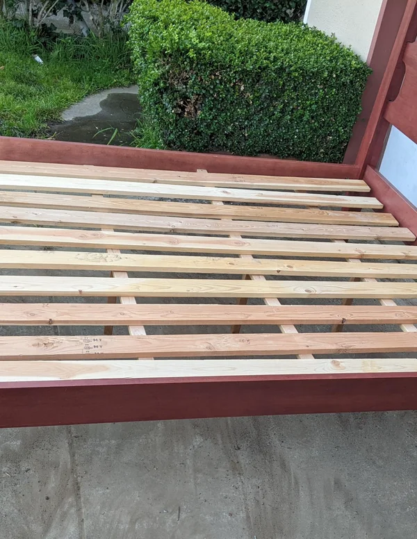 Ethan Allen Country Colors Queen Size Four Poster Bed | Ethan