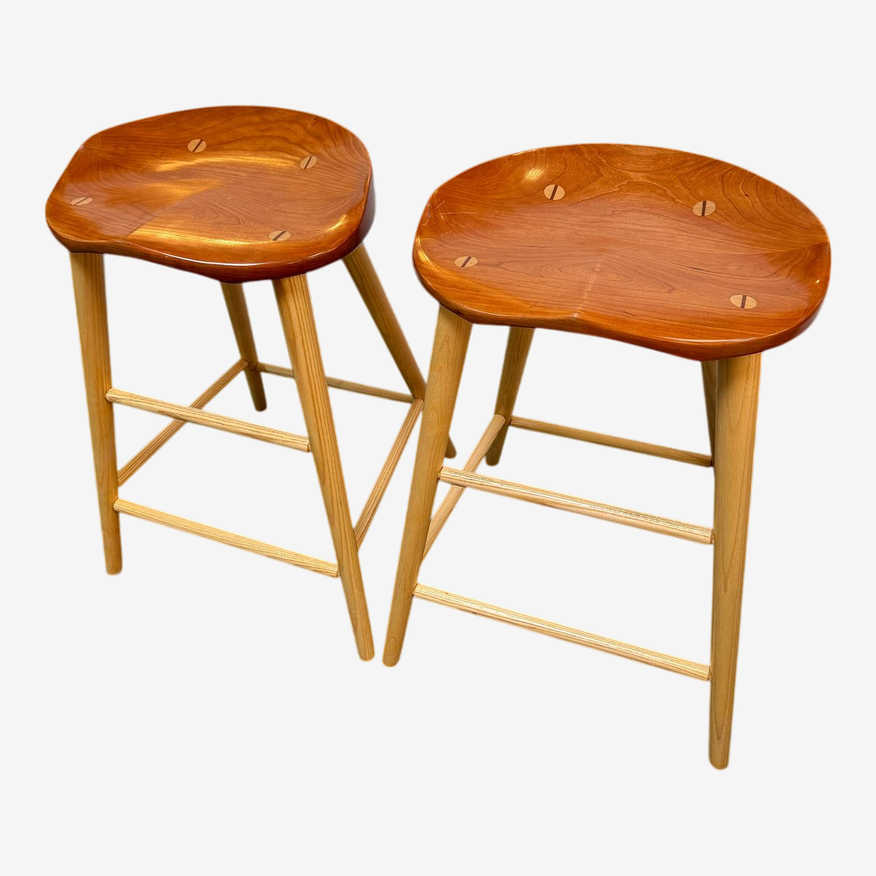 Thomas Moser High Counter Stools, a Pair - image 0