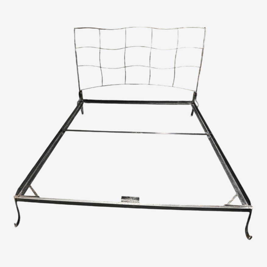 California King Zgallerie Metal Grid Bed Frame - image 0