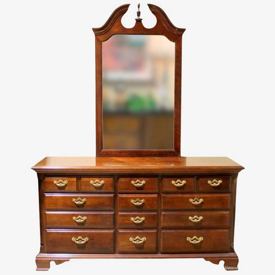 Thomasville Triple Dresser w/Mirror - image 0