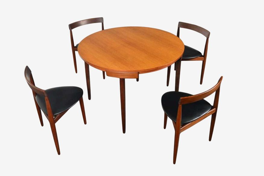 Hans Olsen Roundette Dining Table (No Leaf) + Four Chairs | Kashew