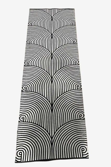 8x3 Black And White Geometric Rug Runner - $29.4 | Kashew | Kashew