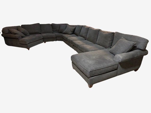 Havertys Sectional With Cuddler