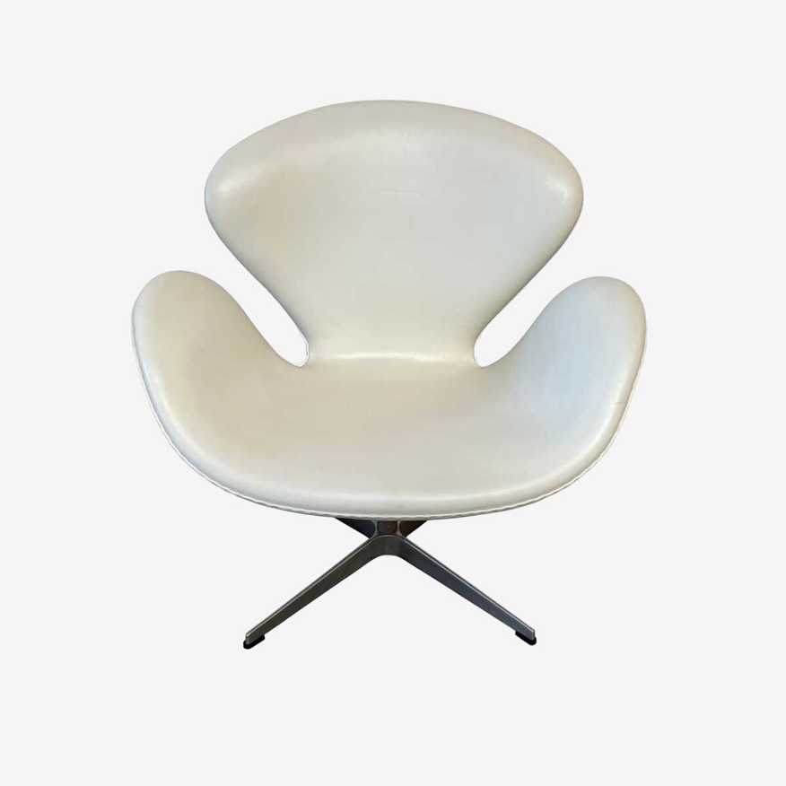 Fritz Hansen Swan Chair - image 0