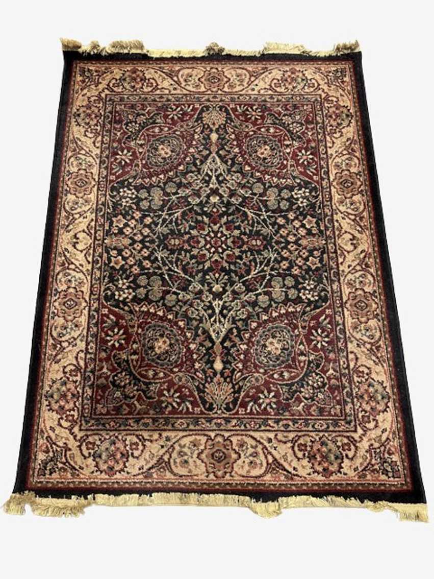4 X 5 Black And Burgundy Rug - image 0