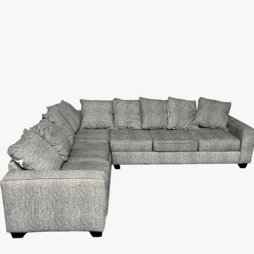 Rooms To Go Gray Sectional - image 0
