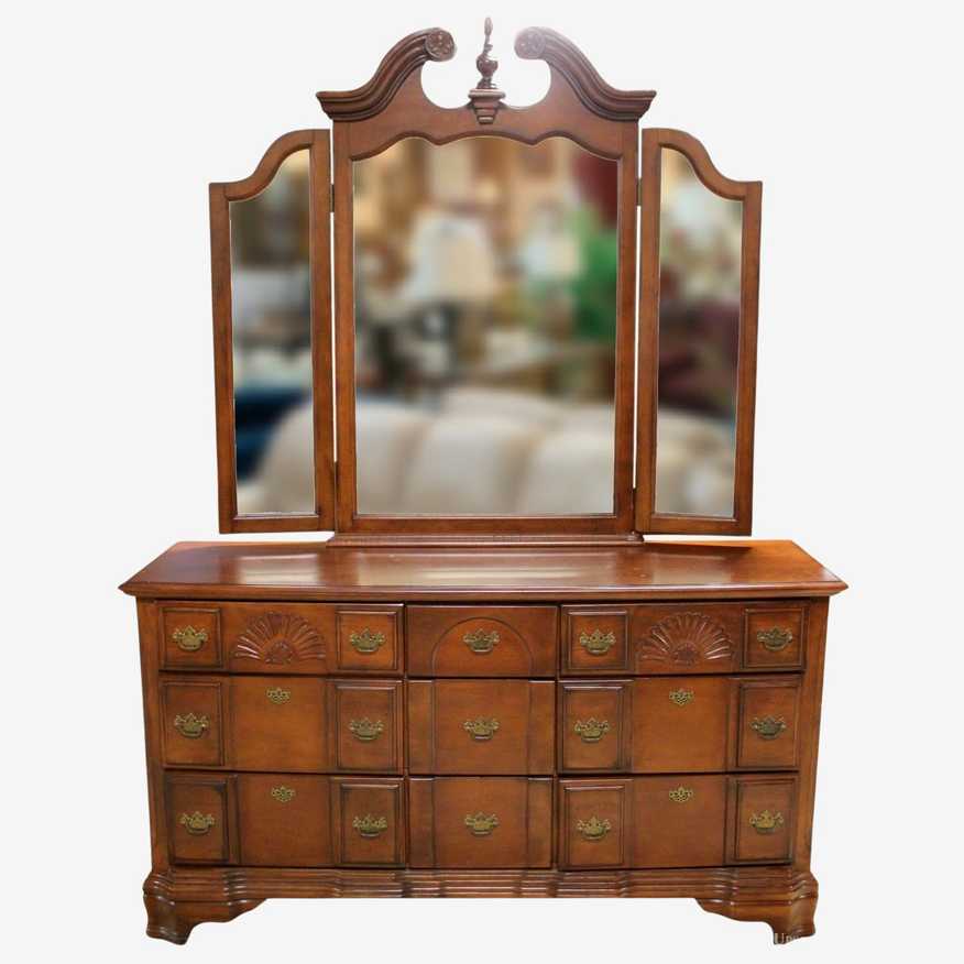 9 Drawer Dresser w/ Tri-Fold Mirror - image 0