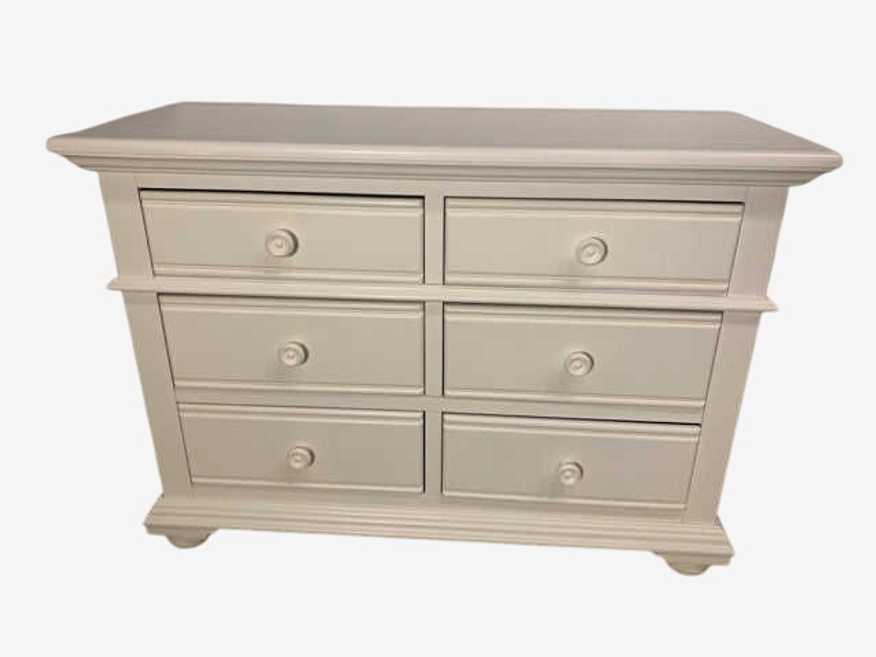 Haverty's White 6 Drawer Dresser - image 0