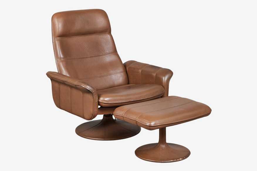 De Sede Ds 50 Swivel Lounge Chair And Ottoman In Buffalo Leather - image 0