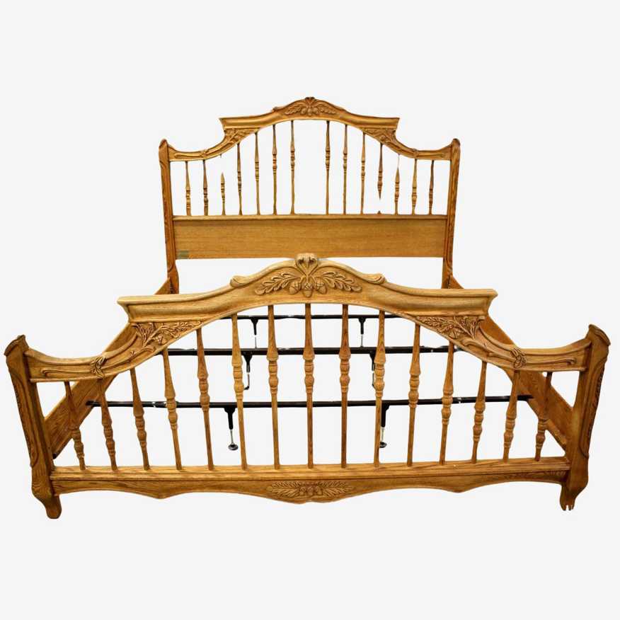 Oakwood Interiors King Size Oak Bed - image 0