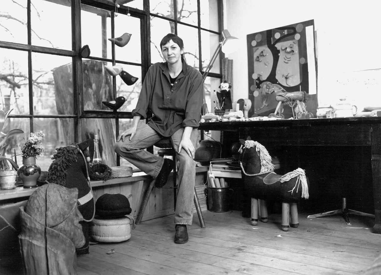 Renate Muller in her studio