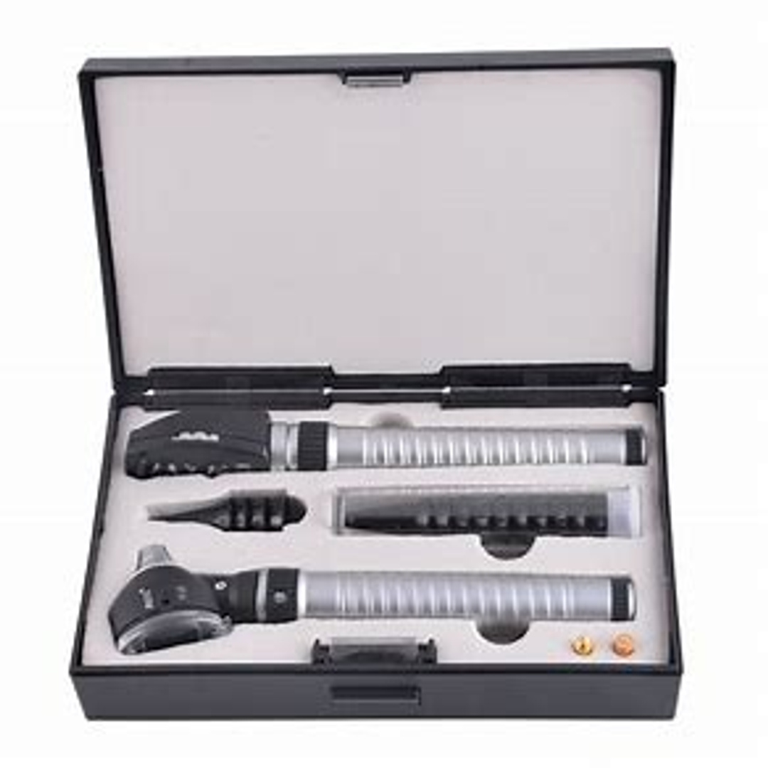 Nanoskop F.O LED Ophthalmoscope and Otoscope - Premium Plastic Case with Spare Lamp and Disposable Ear Tips (20.000.131)
