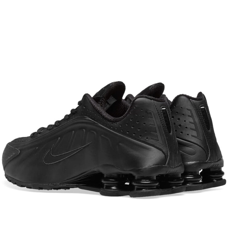 Nike Shox R4 'Triple Black' | MRSORTED
