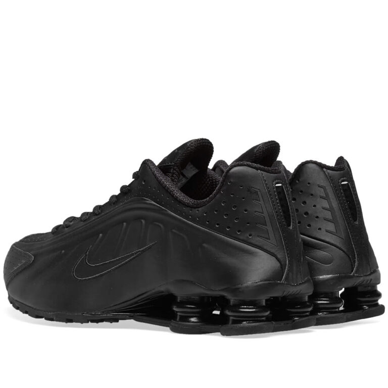 triple black shox