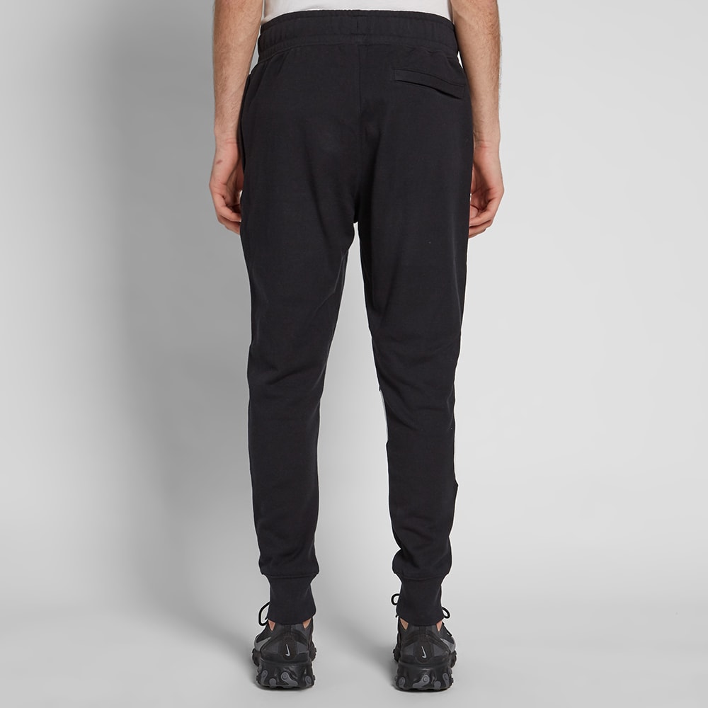 nike big swoosh jogger