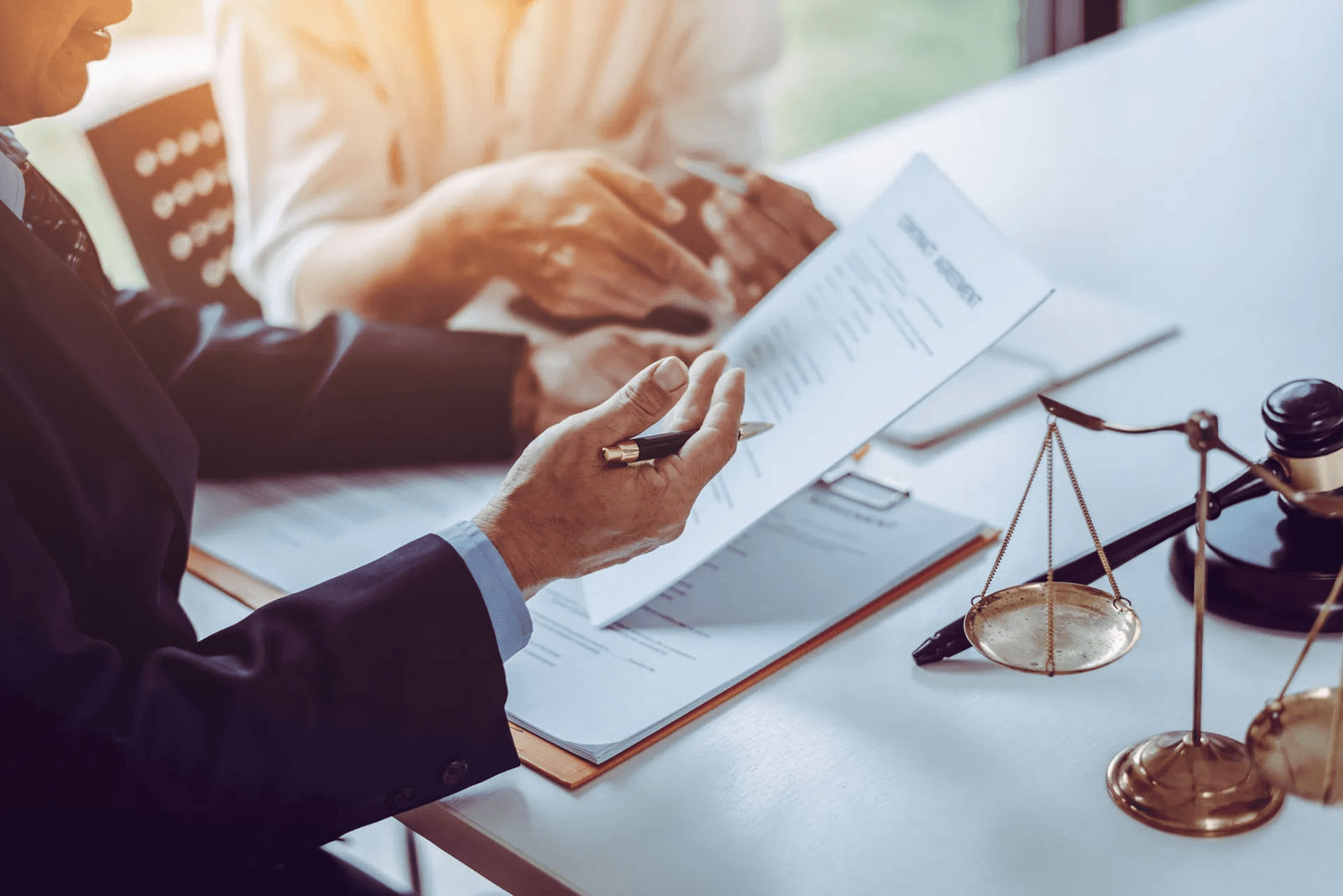 How Much Does a Business Lawyer Cost?