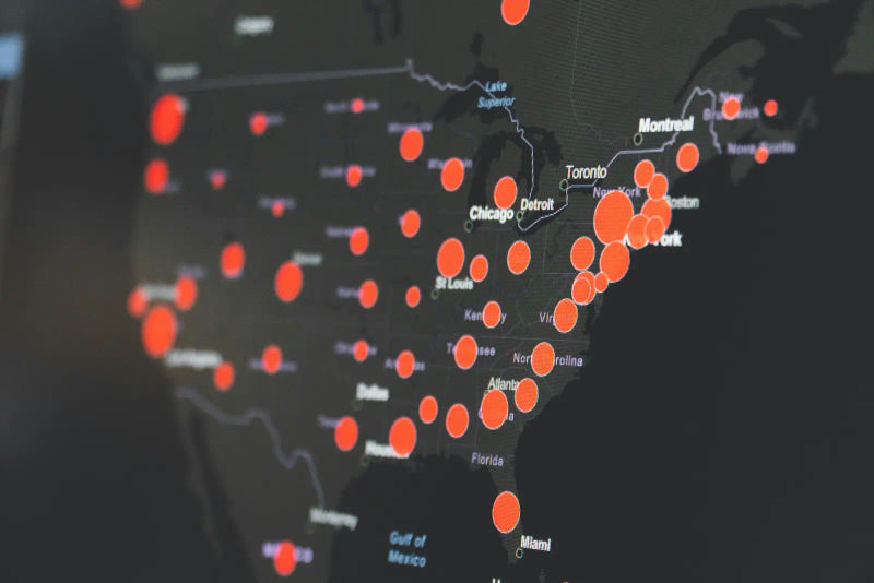 Screen displaying a US map with marked hotspots, visualizing where rates are higher