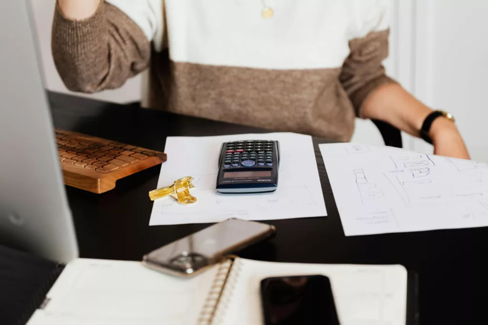 Cost of Making a Will with a Lawyer: What to Expect & Decide