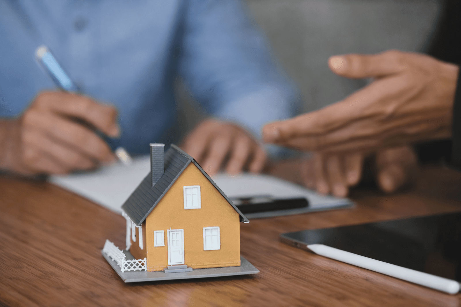 AI Lawyer Impact on Tenant-Landlord Relations & Compliance Guide